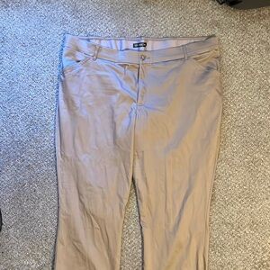 Women’s Plus Size Trousers